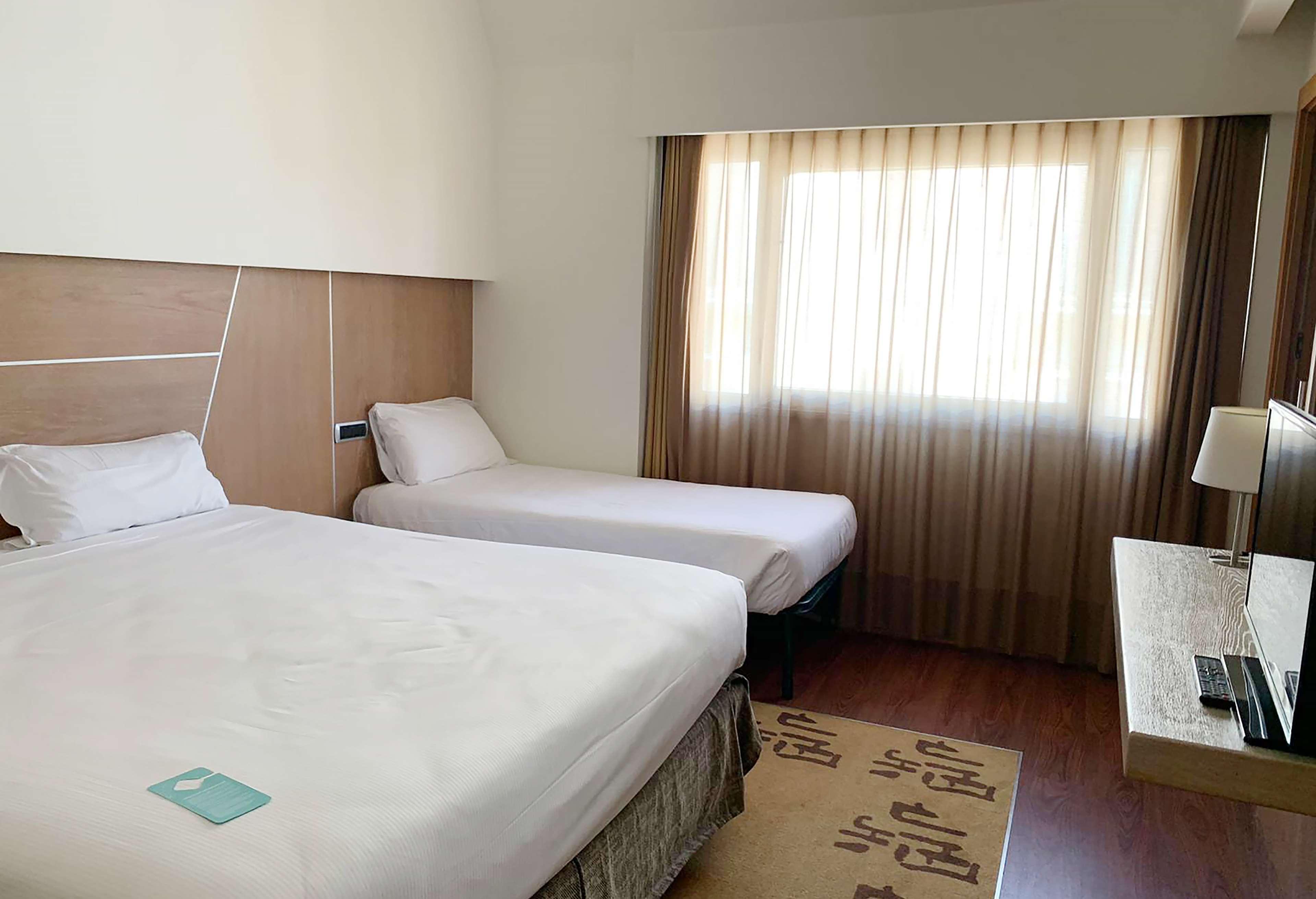 Hilton Garden Inn Rome Claridge Esterno foto