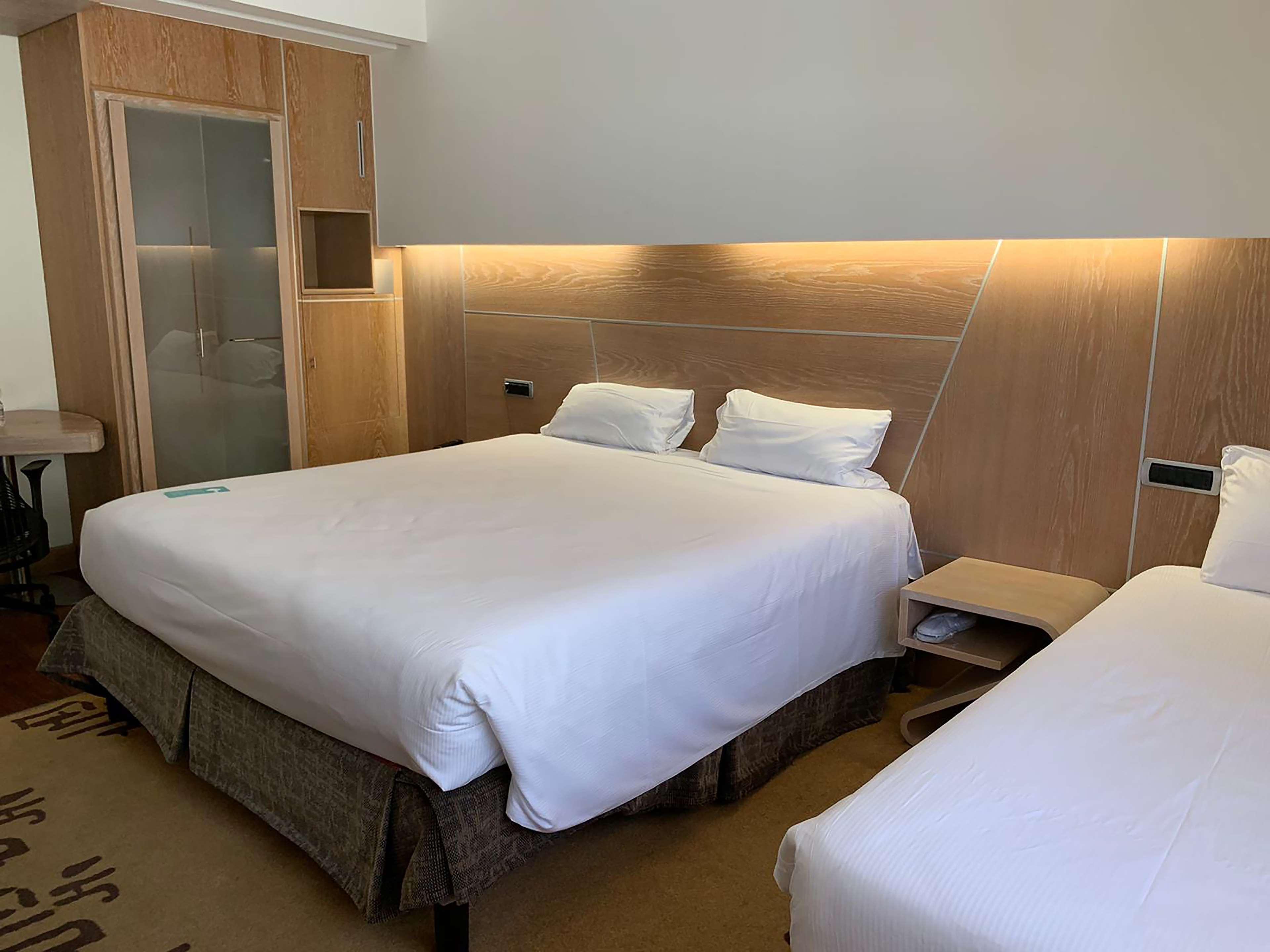 Hilton Garden Inn Rome Claridge Esterno foto