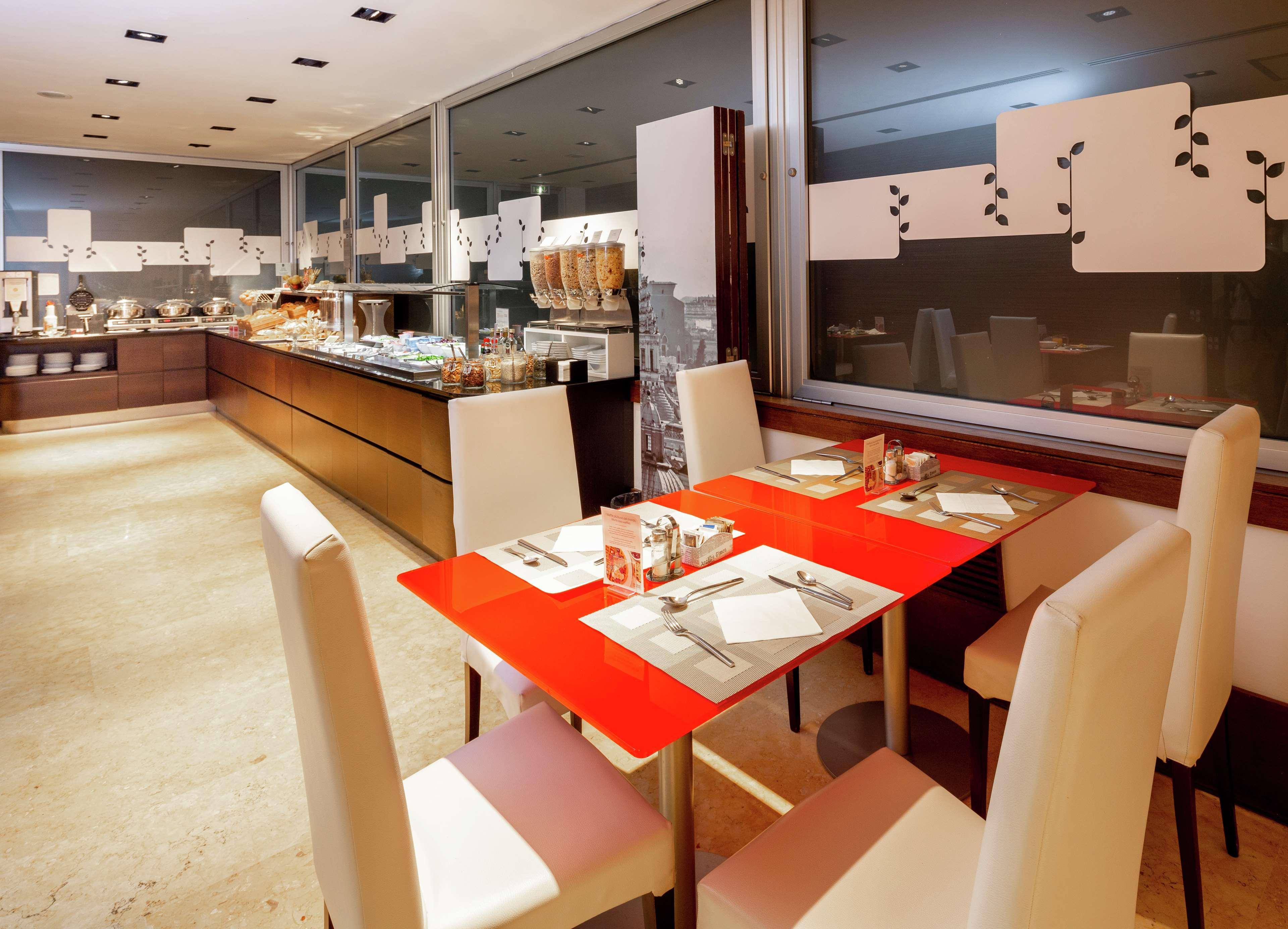 Hilton Garden Inn Rome Claridge Esterno foto