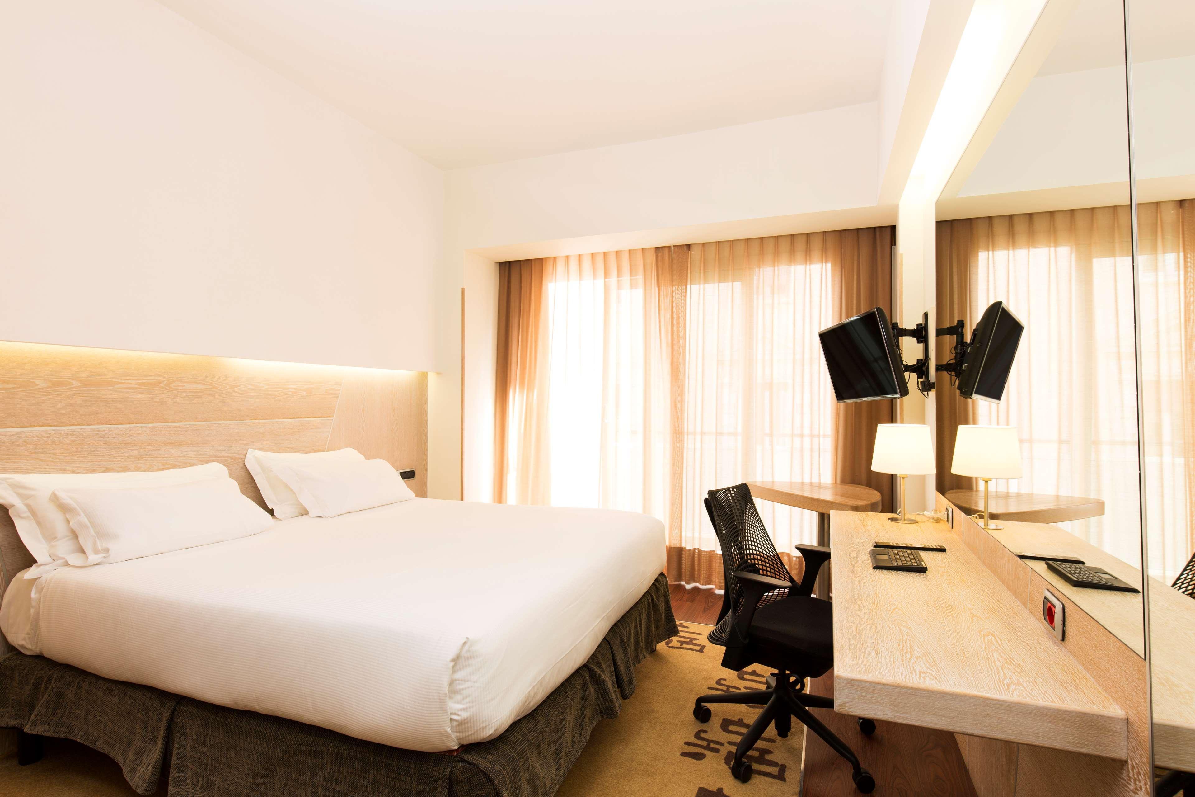 Hilton Garden Inn Rome Claridge Esterno foto