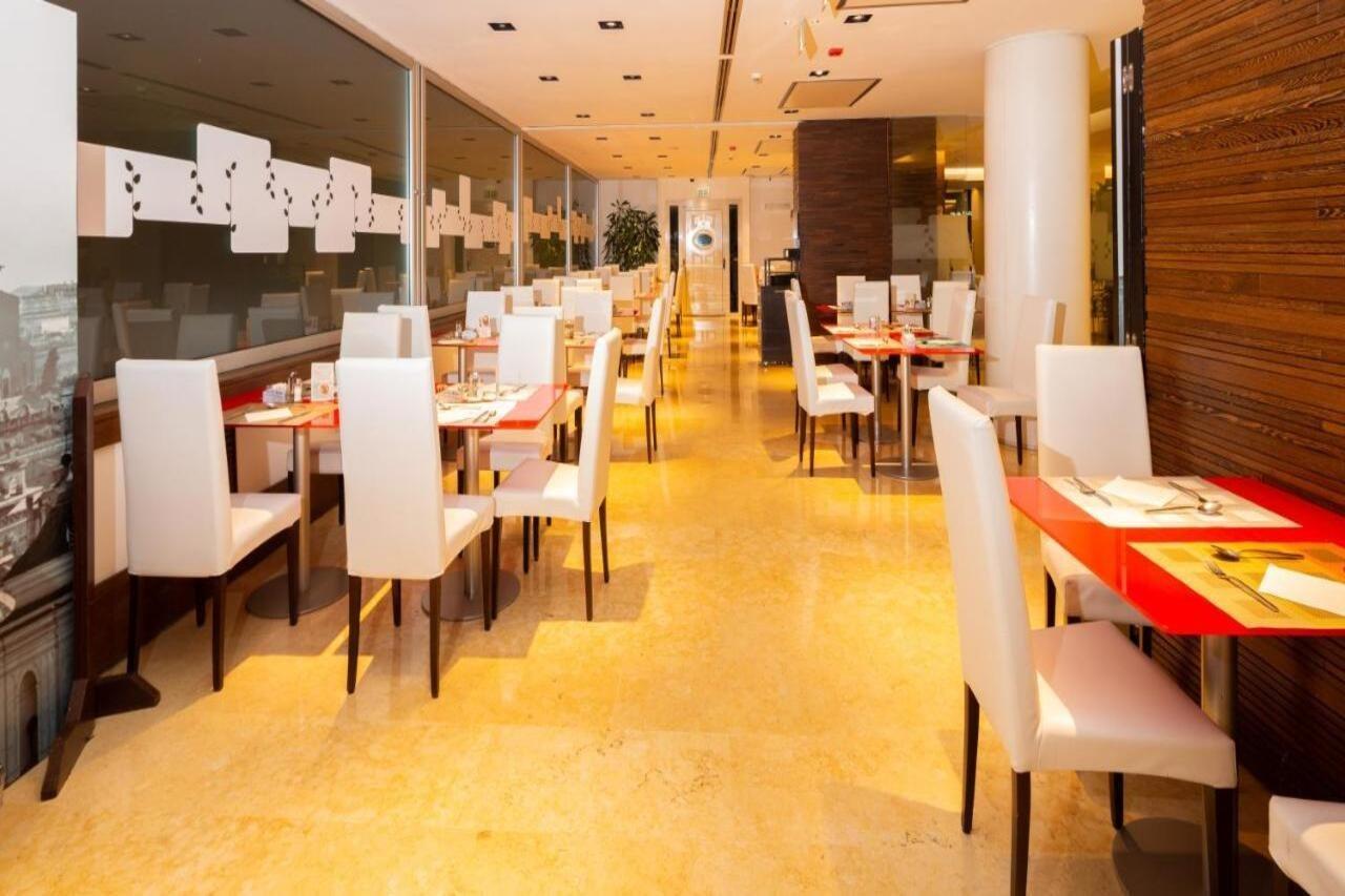 Hilton Garden Inn Rome Claridge Esterno foto