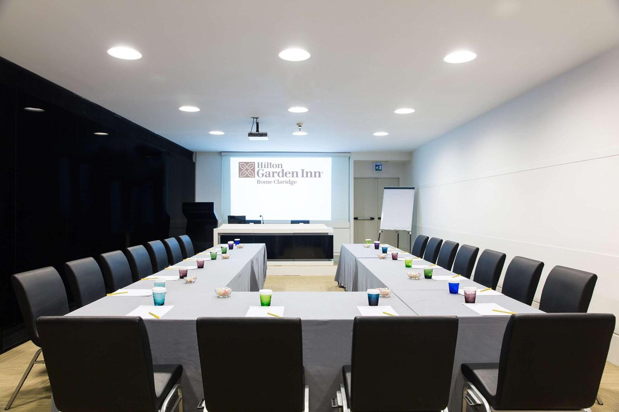 Hilton Garden Inn Rome Claridge Esterno foto
