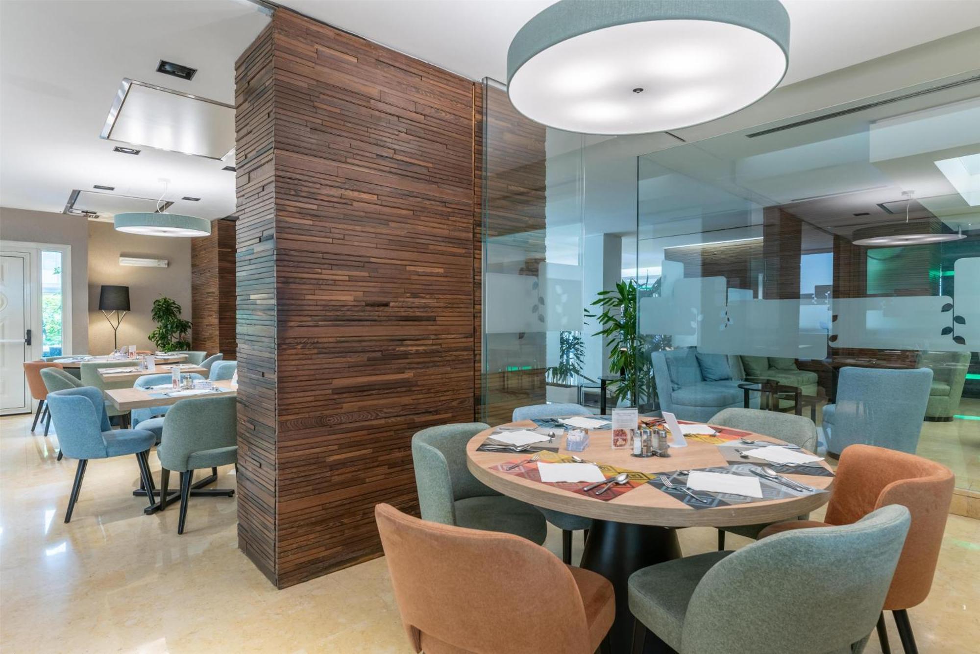Hilton Garden Inn Rome Claridge Esterno foto