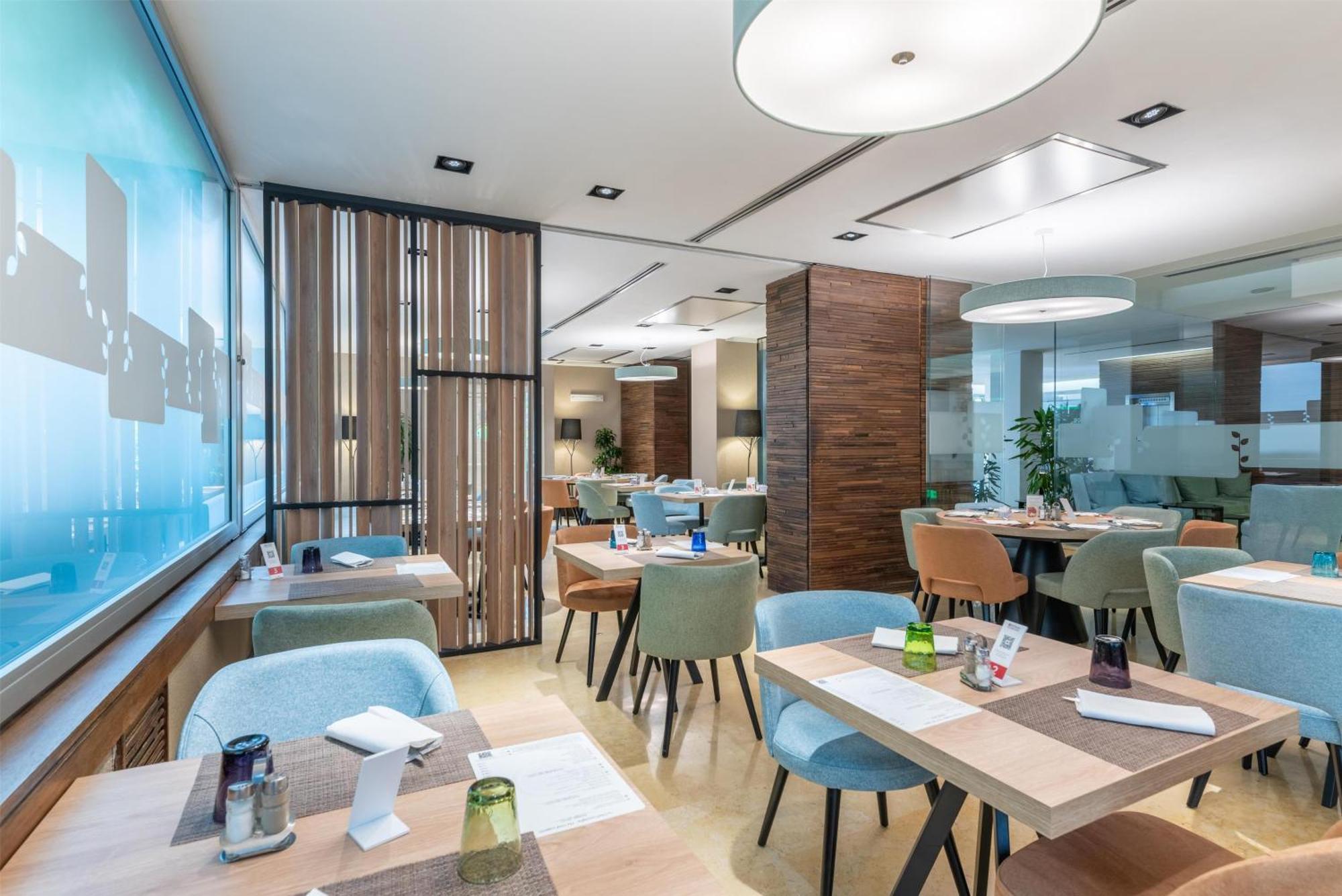 Hilton Garden Inn Rome Claridge Esterno foto