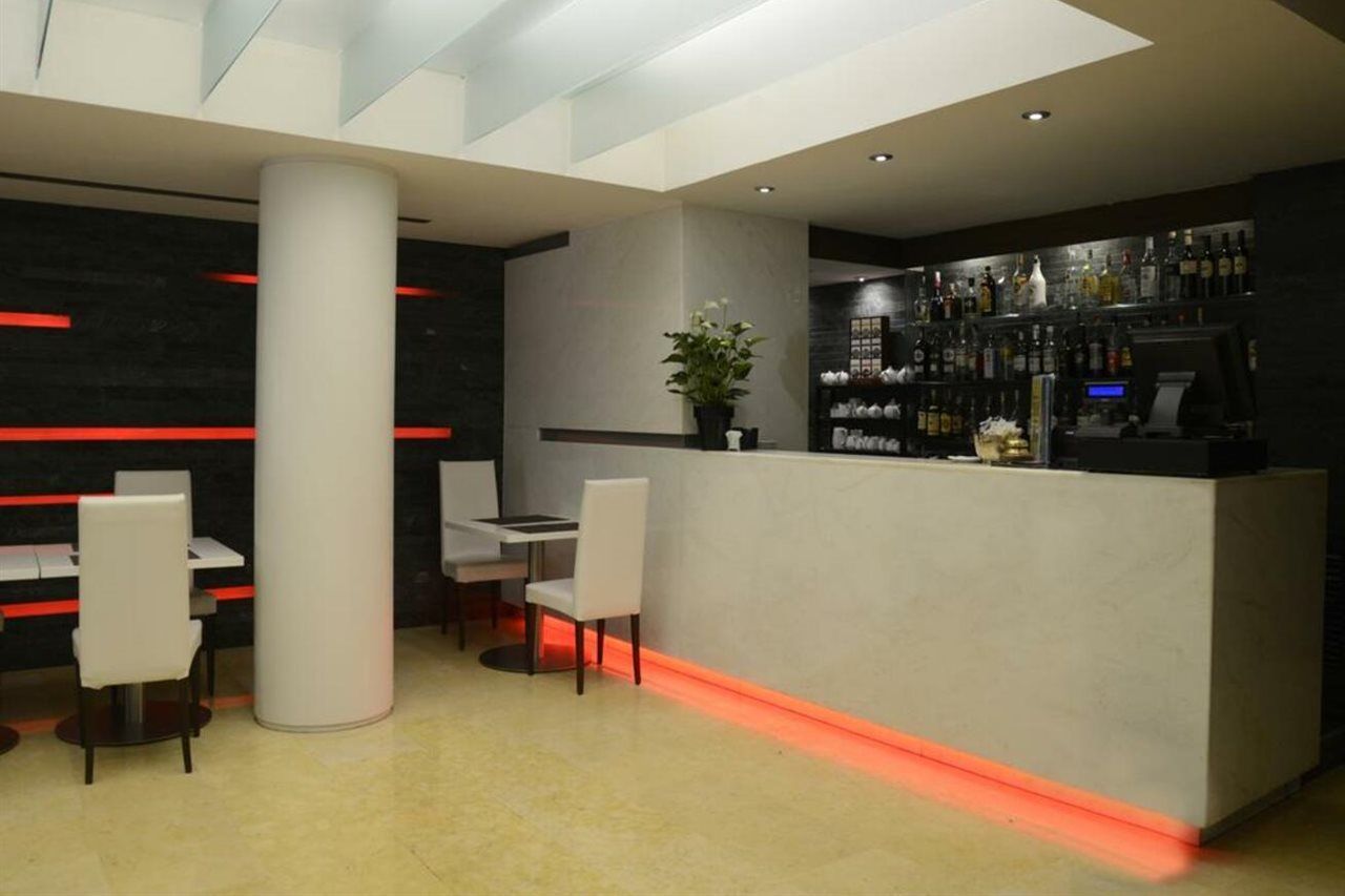 Hilton Garden Inn Rome Claridge Esterno foto